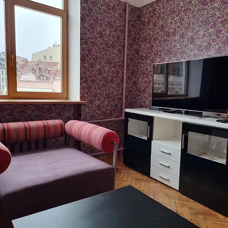2 Bedroom Next To Hall With Parking Appartement *