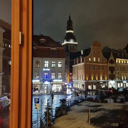 Appartement 2 Bedroom Next To Hall With Parking Riga